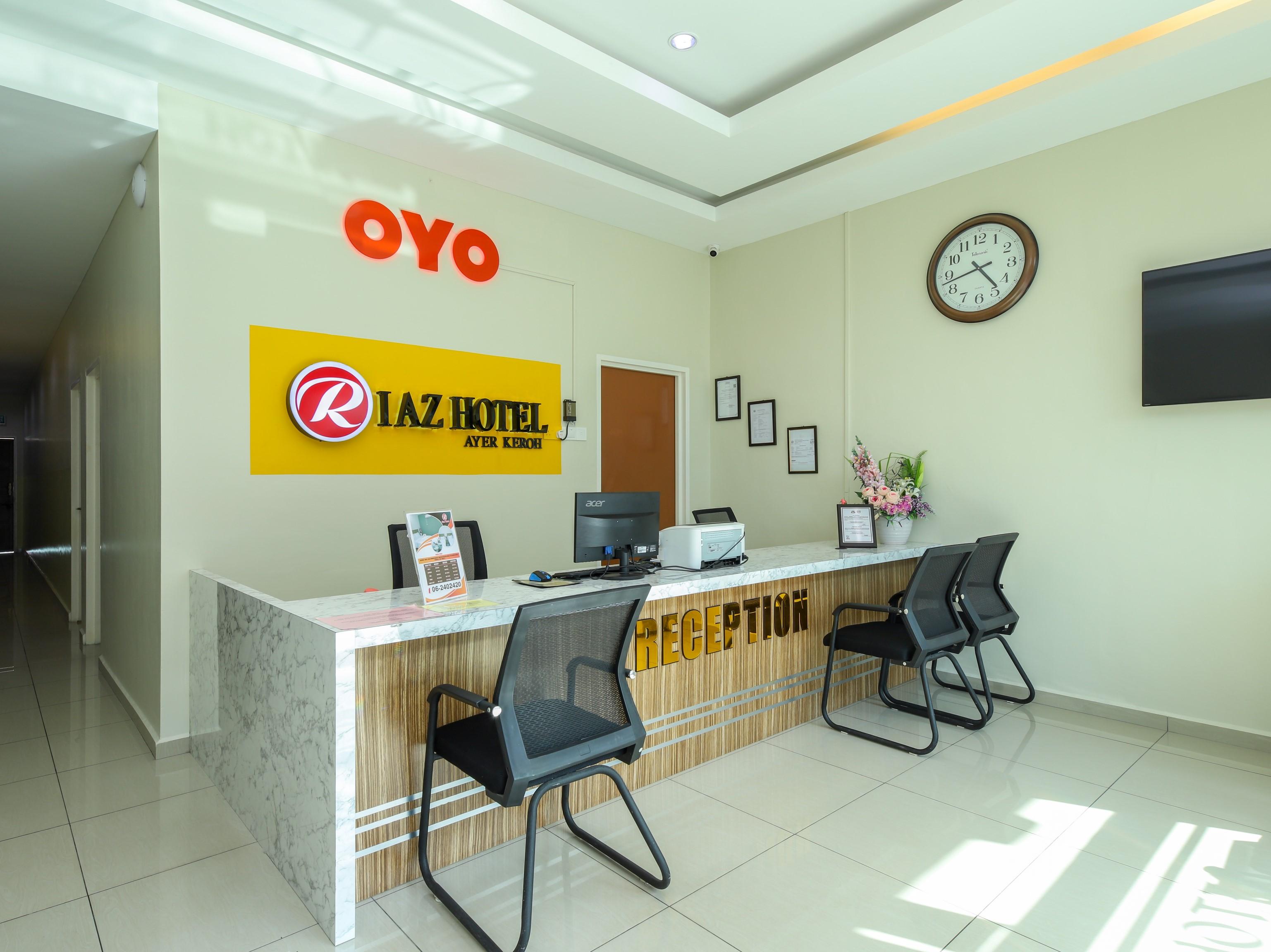 Oyo 89839 Riaz Hotel Malacca Exterior photo